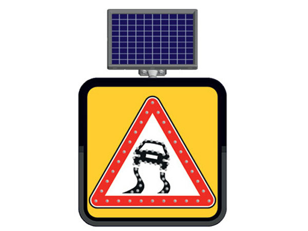-الطرق-المضيئة-بالطاقة-الشمسية-solar-road-signs-01