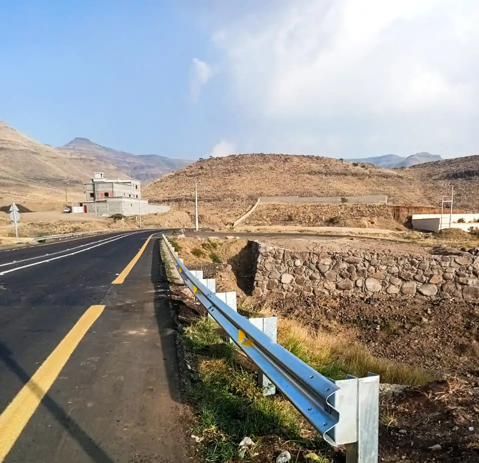 مميزات حواجز الطرق المعدنية
