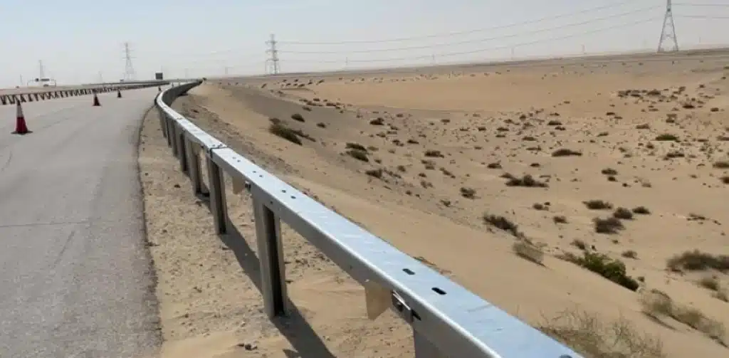 ما هي أجزاء حواجز الميجازريل؟