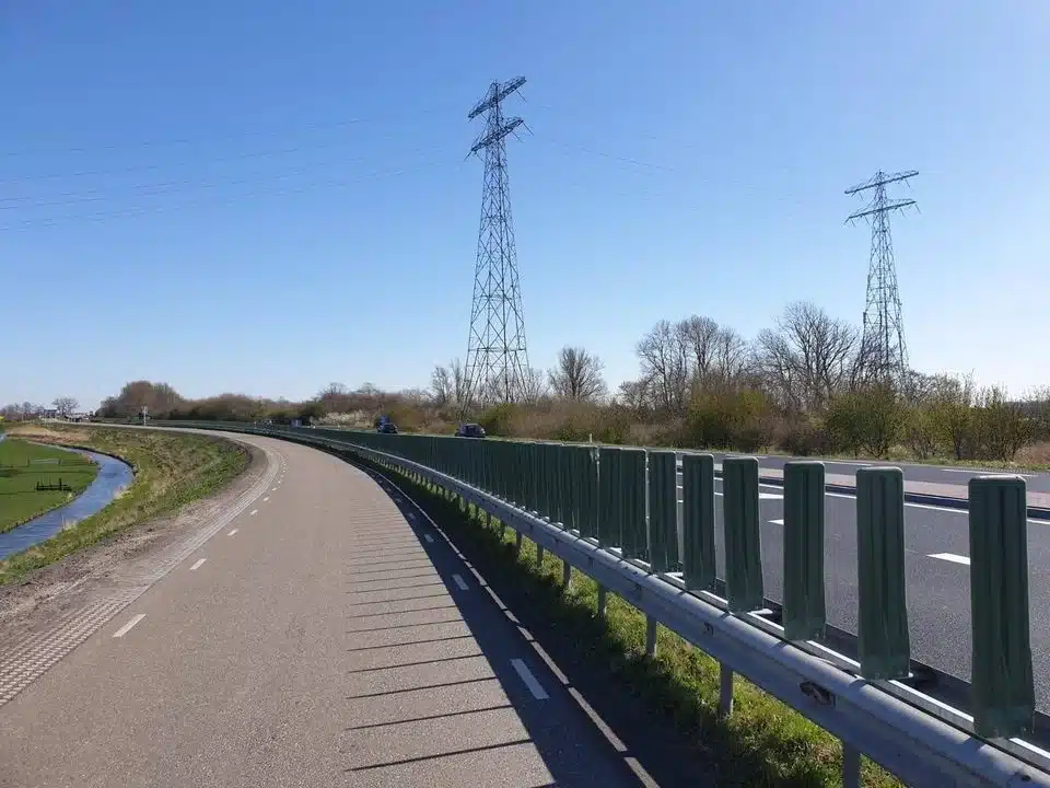 كيف تعمل موانع الوهج أثناء القيادة الليلية؟